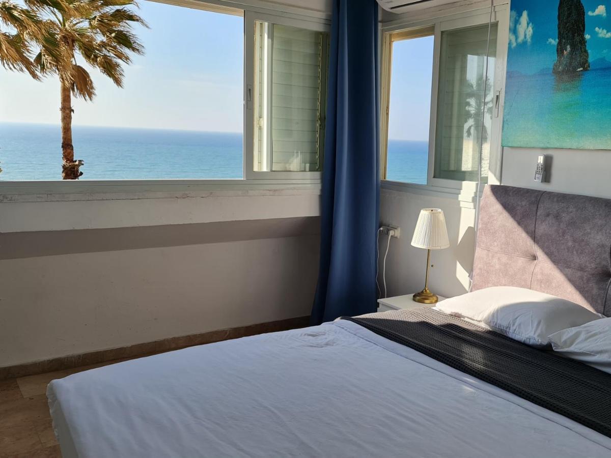 Magic On The Sea-Suites With A Private Jacuzzi And A Private Sea View Netanya Exterior photo